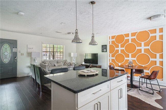 Foto del edificio - 942 Cadencia Way SW