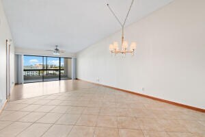 Building Photo - 1036 US-1