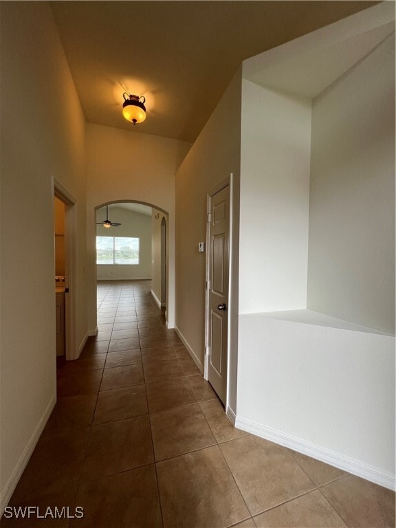 Building Photo - 1560 Birdie Dr