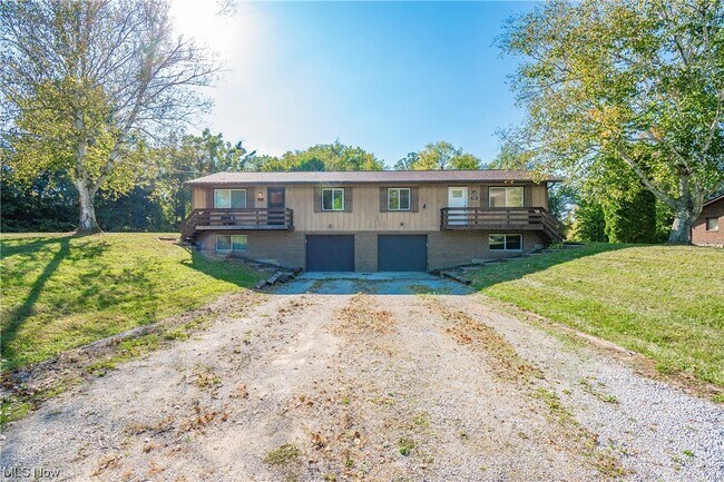 Foto del edificio - 2382 Massillon Rd