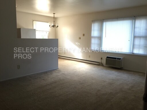 Building Photo - 3705 Sleepy Hollow Ln