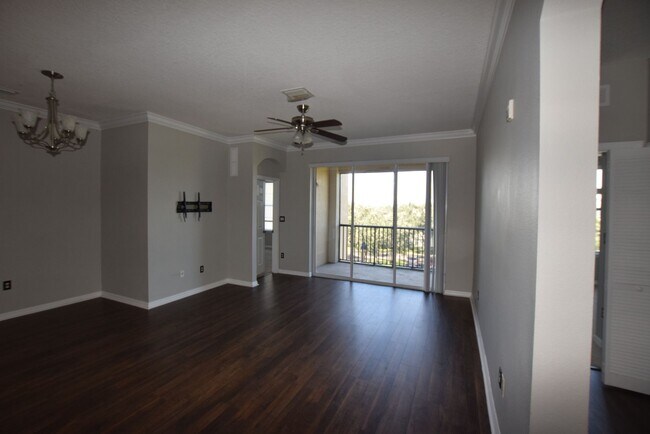 Foto del edificio - 8168 Boat Hook Loop