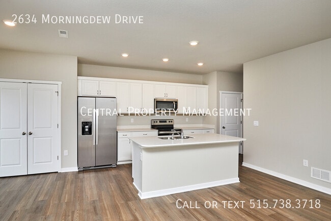 Building Photo - 2634 SE Morningdew Dr