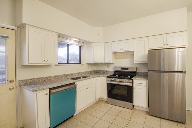 Building Photo - 307 Biddle Ave