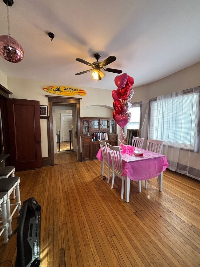 Foto del edificio - 2944 N Maryland Ave