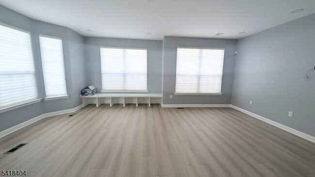 Building Photo - 3 Caroline Foster Ct