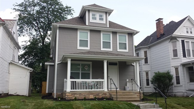 Building Photo - 404 Wyandotte Ave