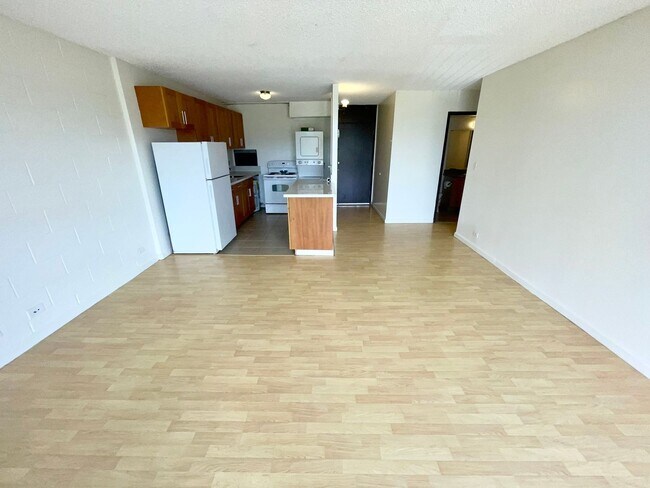 Foto del edificio - Spacious 1 bed, 1 bath, 1 parking Condo with a huge-covered lanai located in Wahiawa!