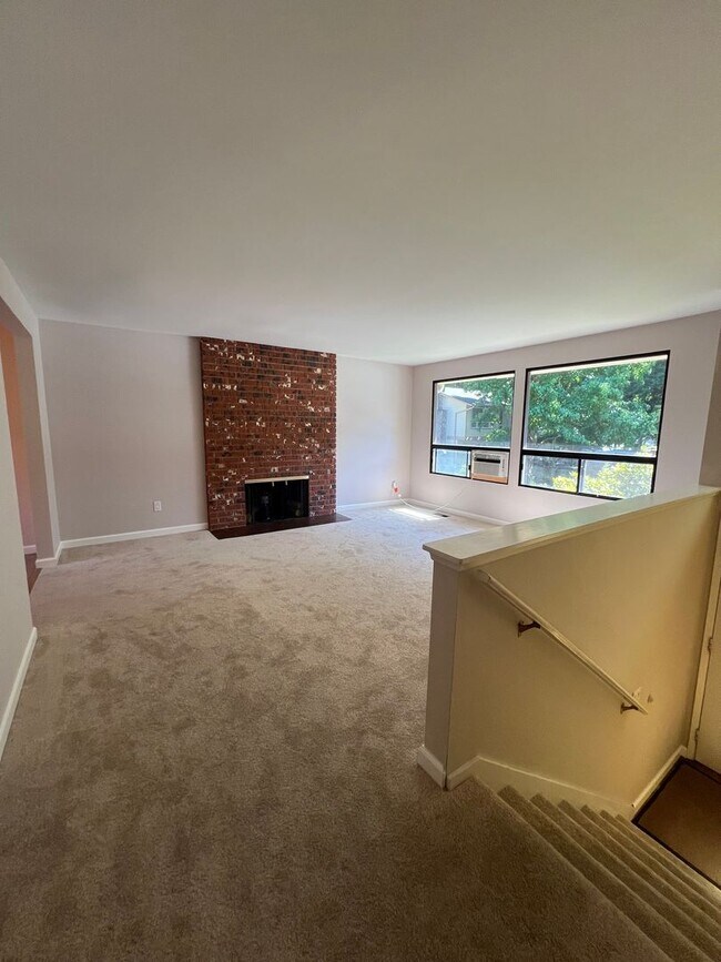 Foto del edificio - Finn Hill neighborhood Kirkland!