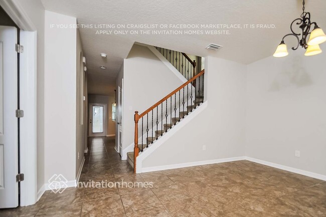 Building Photo - 6104 Fishhawk Crossing Blvd