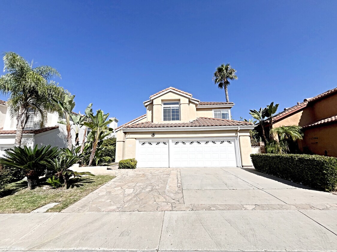 Foto principal - 12460 Picrus St