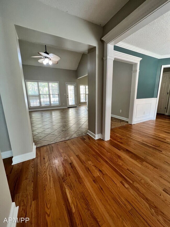 Building Photo - 4 br, 2 bath House - 3008 Trotters Club Way