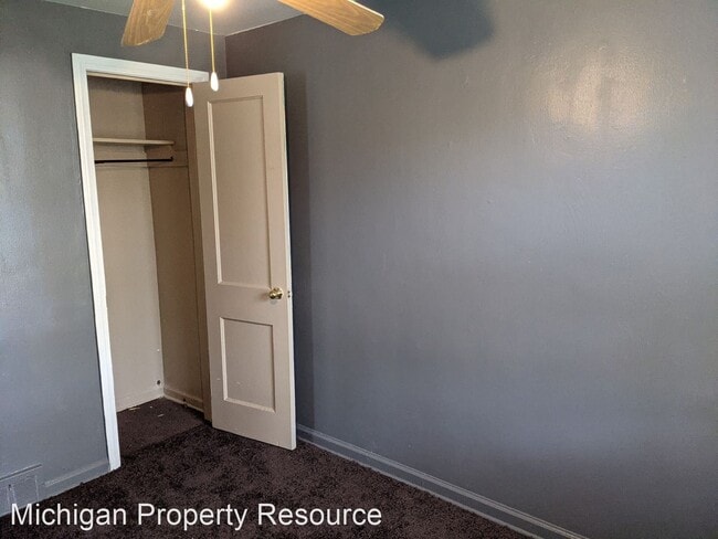 Building Photo - 2 br, 1 bath House - 19507 Hoover