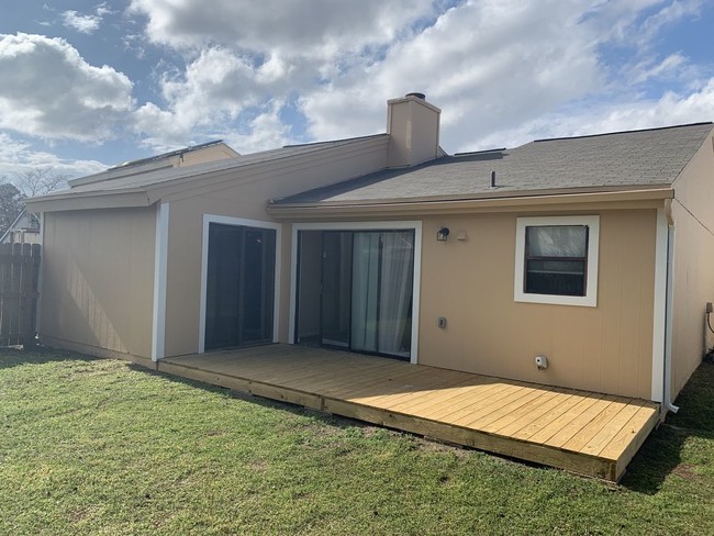 Building Photo - 8170 Libra Ct.