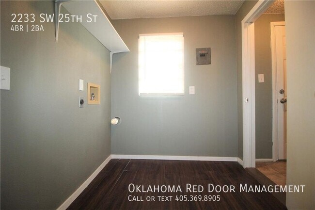 Foto del edificio - 2233 SW 25th St
