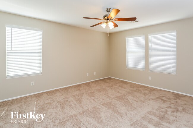 Foto del edificio - 10841 Pearl River Ave