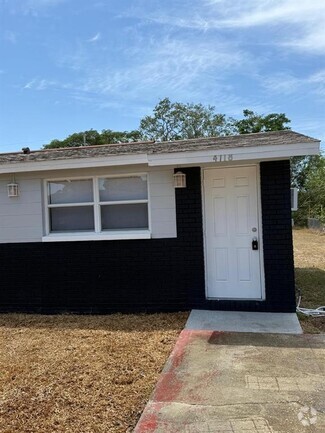 Building Photo - 4718 Wales St