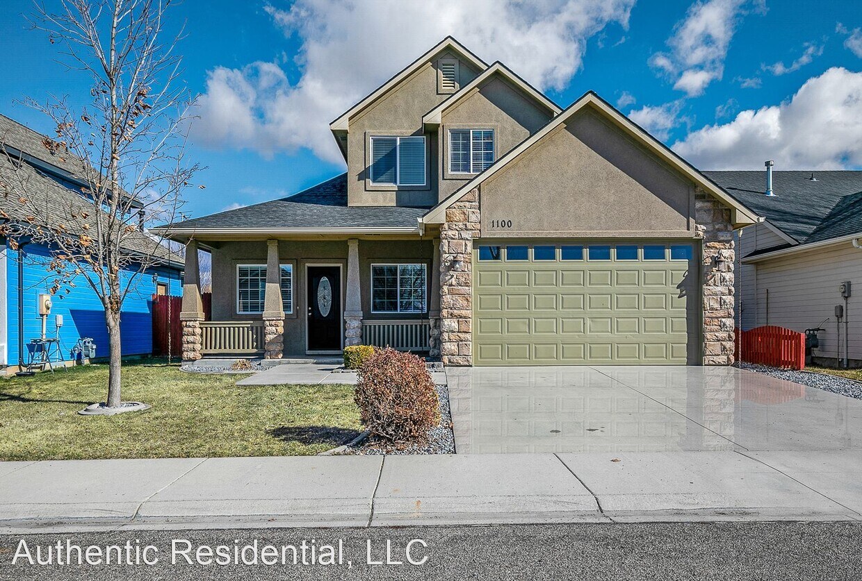Primary Photo - 4 br, 2.5 bath House - 1100 S Grayling Avenue