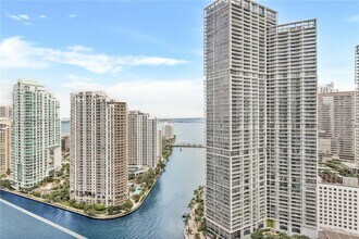 Building Photo - 300 Biscayne Blvd Way