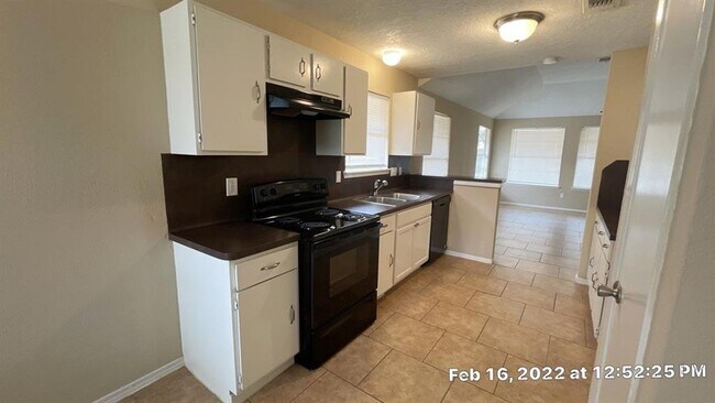 Building Photo - 23227 Prairie Bird Dr