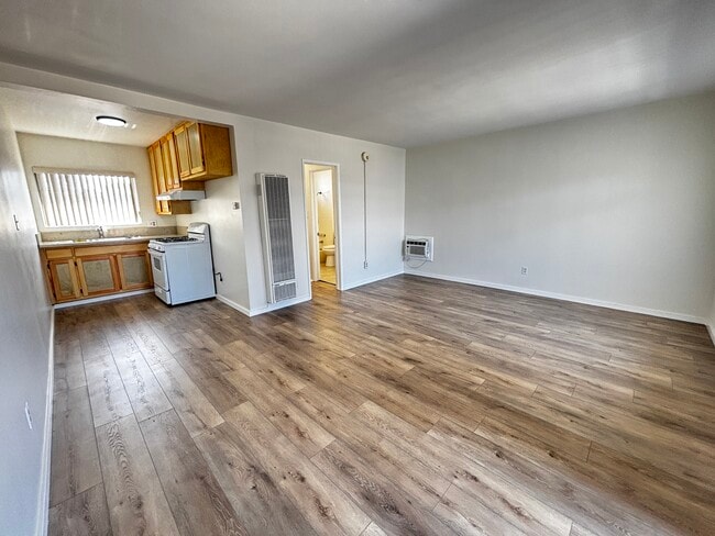 Building Photo - 524 N 21st St