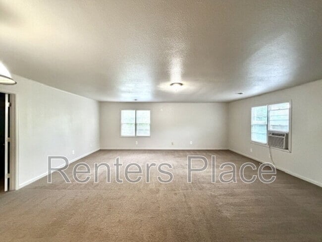 Foto del edificio - 6714 E Jasper St