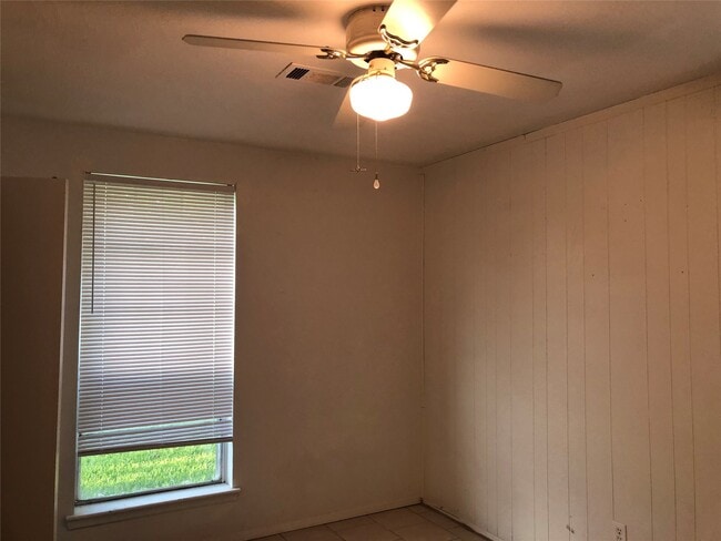 Foto del edificio - 11103 Sharpview Dr