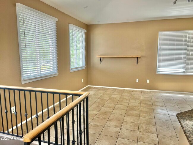 Foto del edificio - 4075 E Windsor Dr