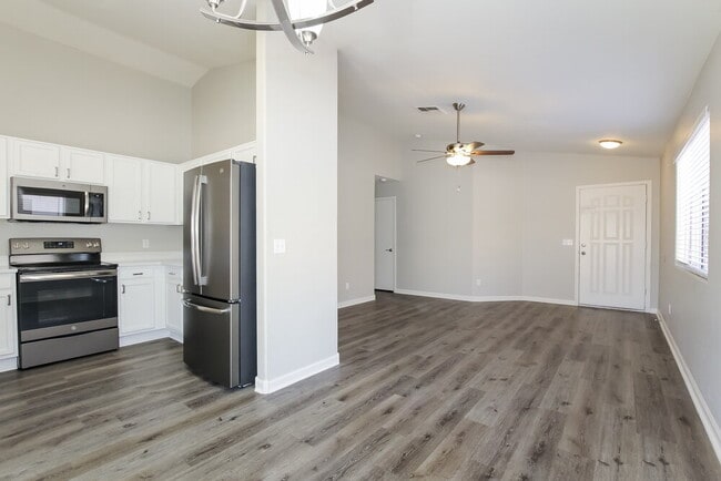 Foto del edificio - 21635 N 29th Dr