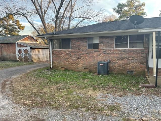 Building Photo - 400 Ridgeview Ln