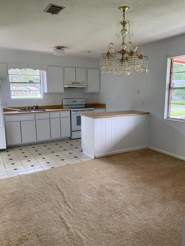 Foto principal - Your Dream Home Awaits in a Charming 3-Bedroom Oasis!