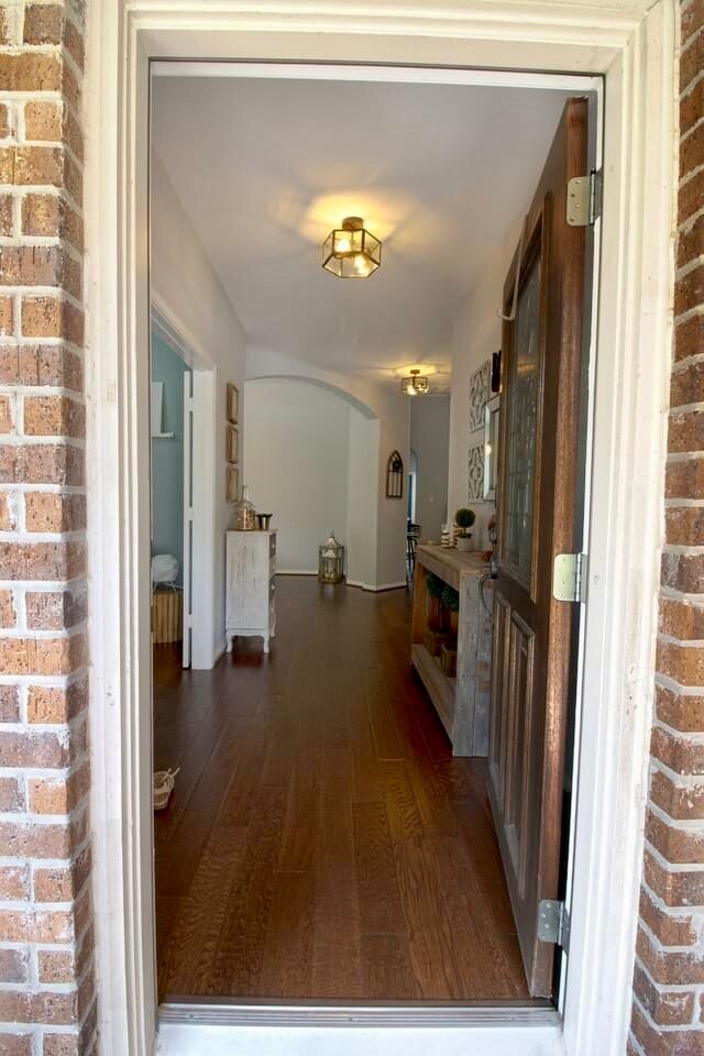 Foto del edificio - 99 Sagamore Ridge Pl