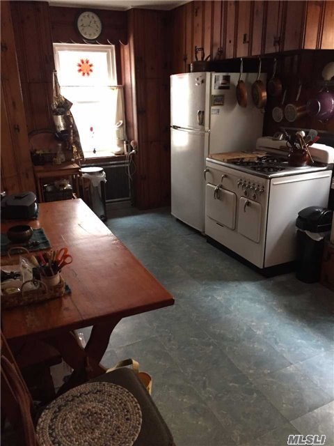 Foto del edificio - 86 Mineola Ave