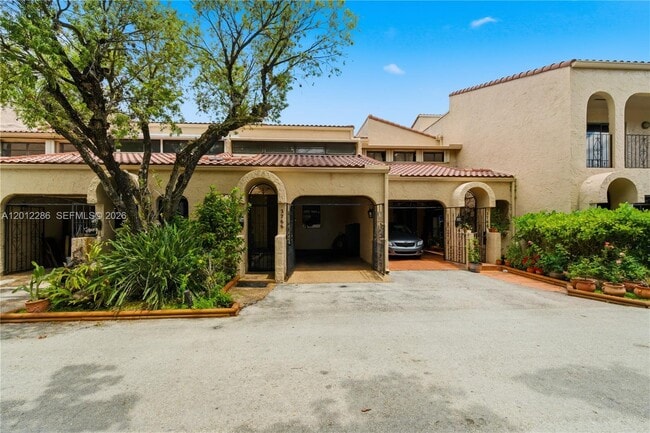 Building Photo - 3766 Estepona Ave