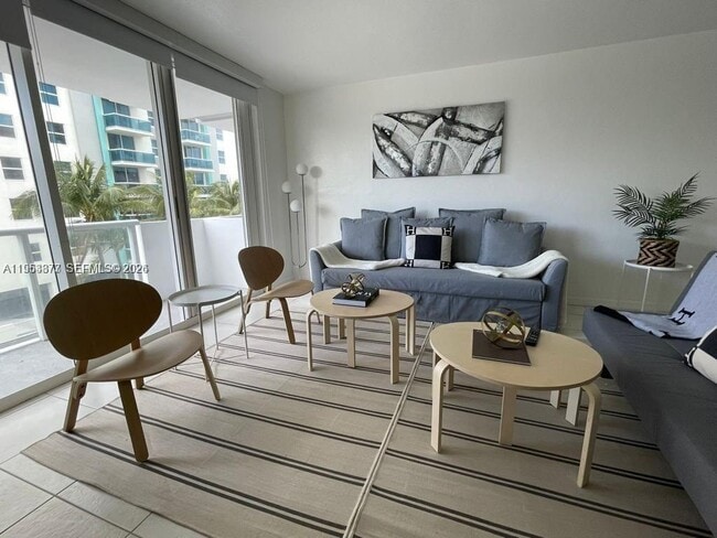 Foto del edificio - 9195 Collins Ave