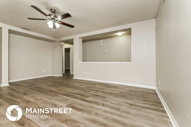 Building Photo - 310 Crichton St