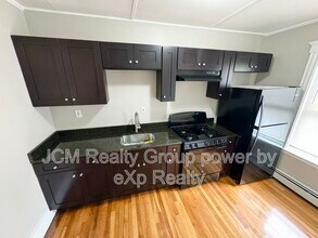 Building Photo - 23 Mall St