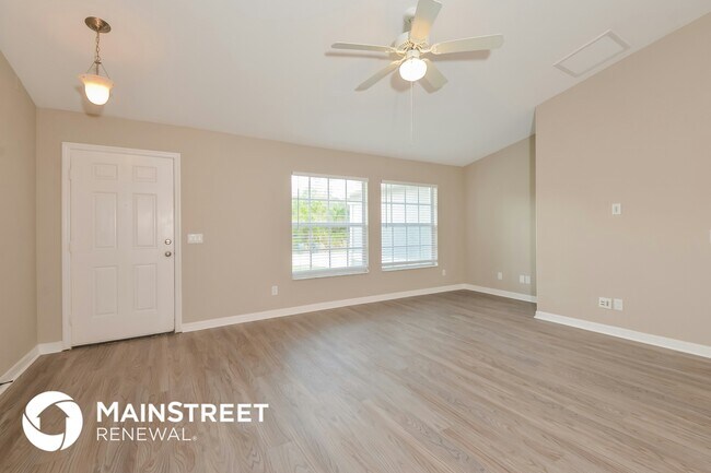 Foto del edificio - 7053 De Brita Rd