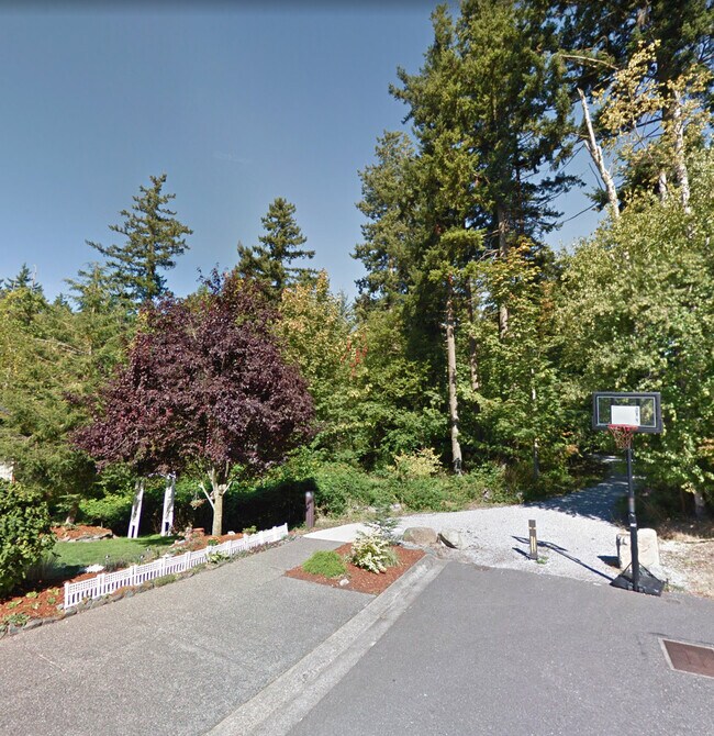 Dead End Street With Access To Northridge (Undeveloped) Park Trails Only - 3323 Carrington Way