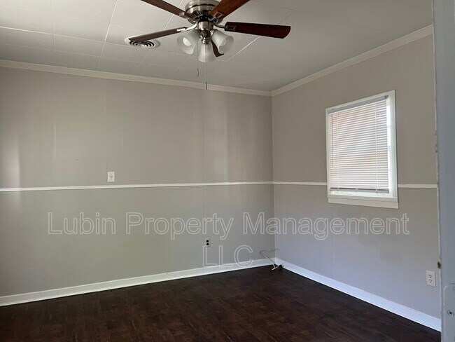 Building Photo - 1012 Treadwell St