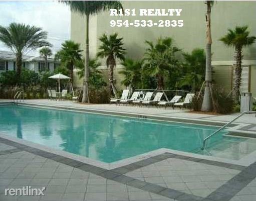 1 br, 1 bath Condo - 2421 NE 65th St xxx photo'