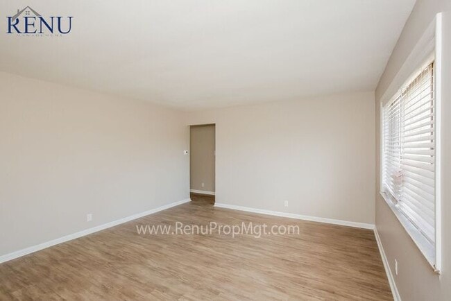 Building Photo - July Special: Move in by 07/15/22 and rece...