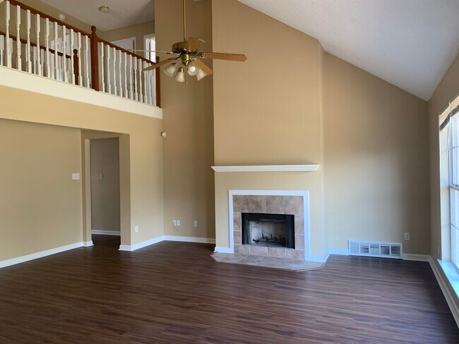 Foto del edificio - 3962 Neyland Valley Dr