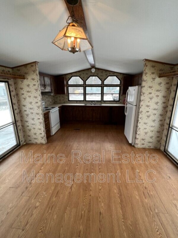 17 Schoppe Dr, Orono, ME 04473 House Rental in Orono, ME