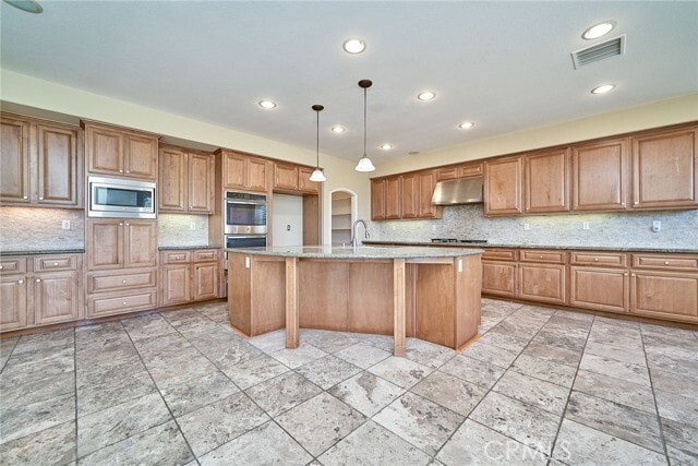 Foto del edificio - 7870 Sanctuary Dr