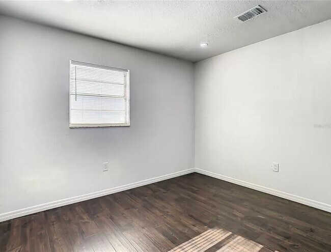 Building Photo - 13155 Siam Dr