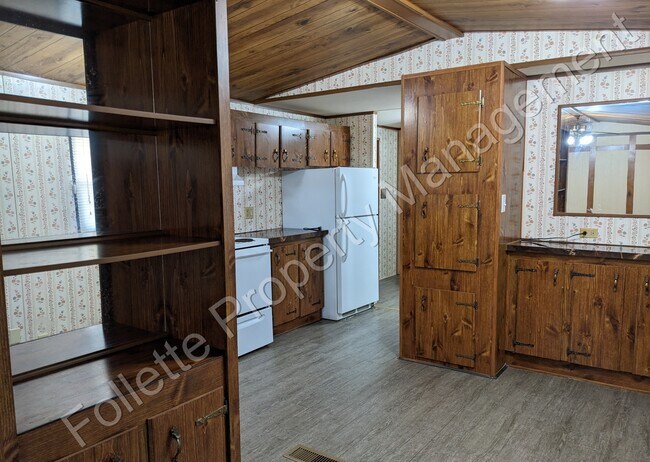 Kitchen - 1226 Clarkrange Monterey Hwy