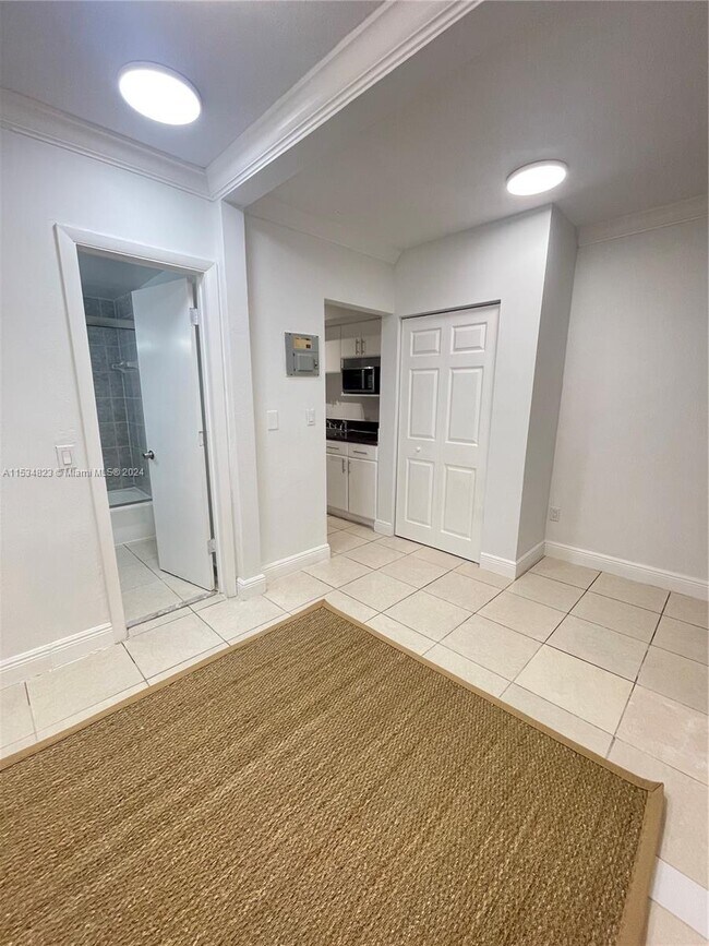 6930 Byron Ave Unit 102, Miami Beach, FL 33141 Condo for Rent in Miami Beach, FL