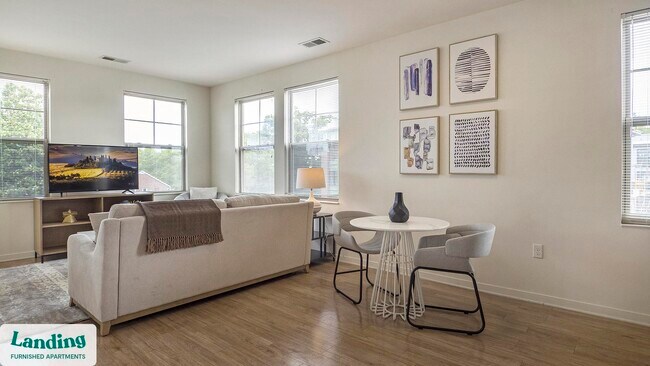 Building Photo - 2017 Brook Rd