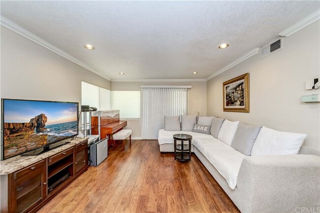 Building Photo - 22844 Hilton Head Dr